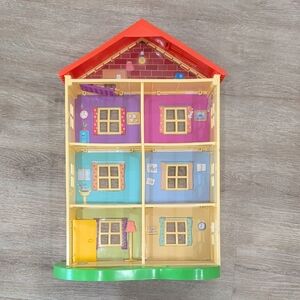 Peppa Pig Red Roof Green Base Multi-Color Dollhouse Playset